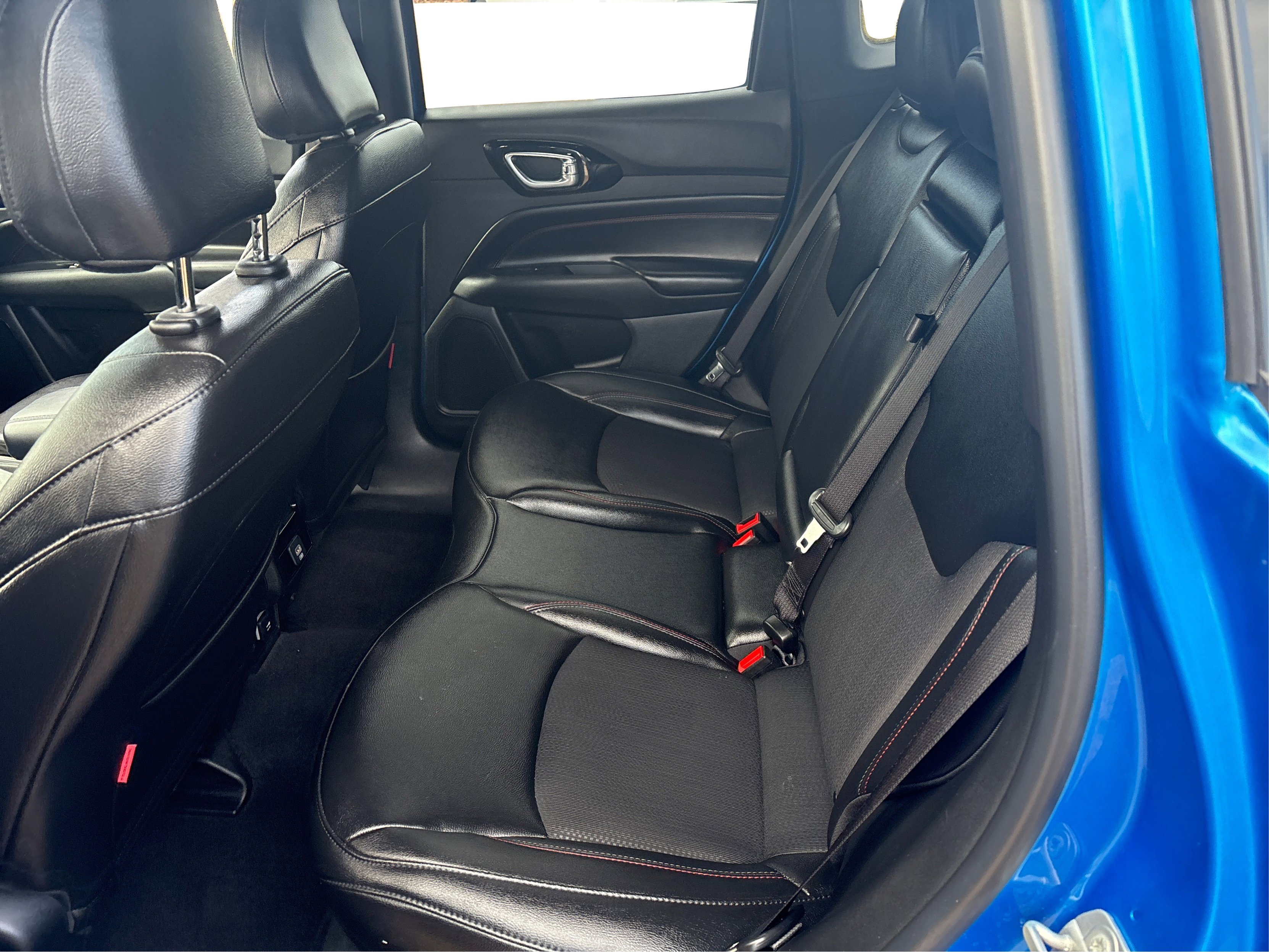 Used 2024 Jeep Compass Trailhawk image 10