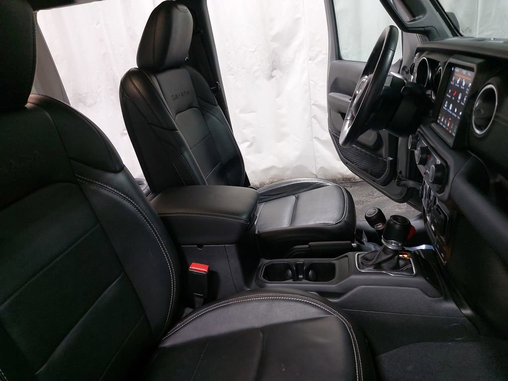 Used 2023 Jeep Wrangler Unlimited Sahara w/ Cold Weather Group image 10