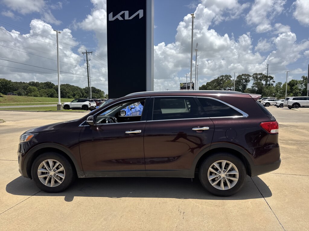 Used 2016 Kia Sorento FWD w/ LX Convenience Package image 28