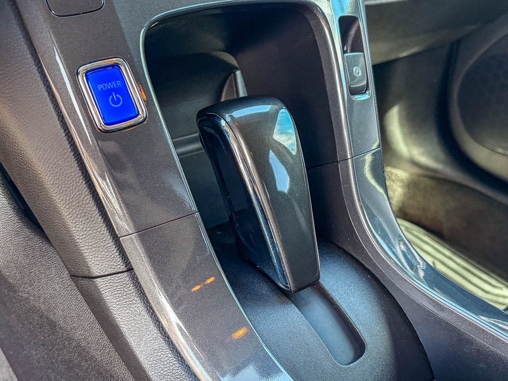Used 2014 Chevrolet Volt FWD image 40