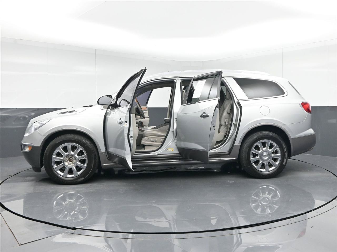 Used 2011 Buick Enclave CXL FWD image 40