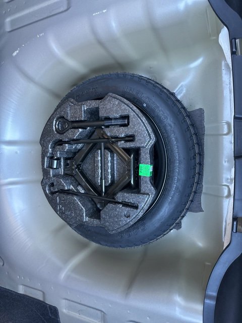 Used 2023 Hyundai Elantra Limited image 41