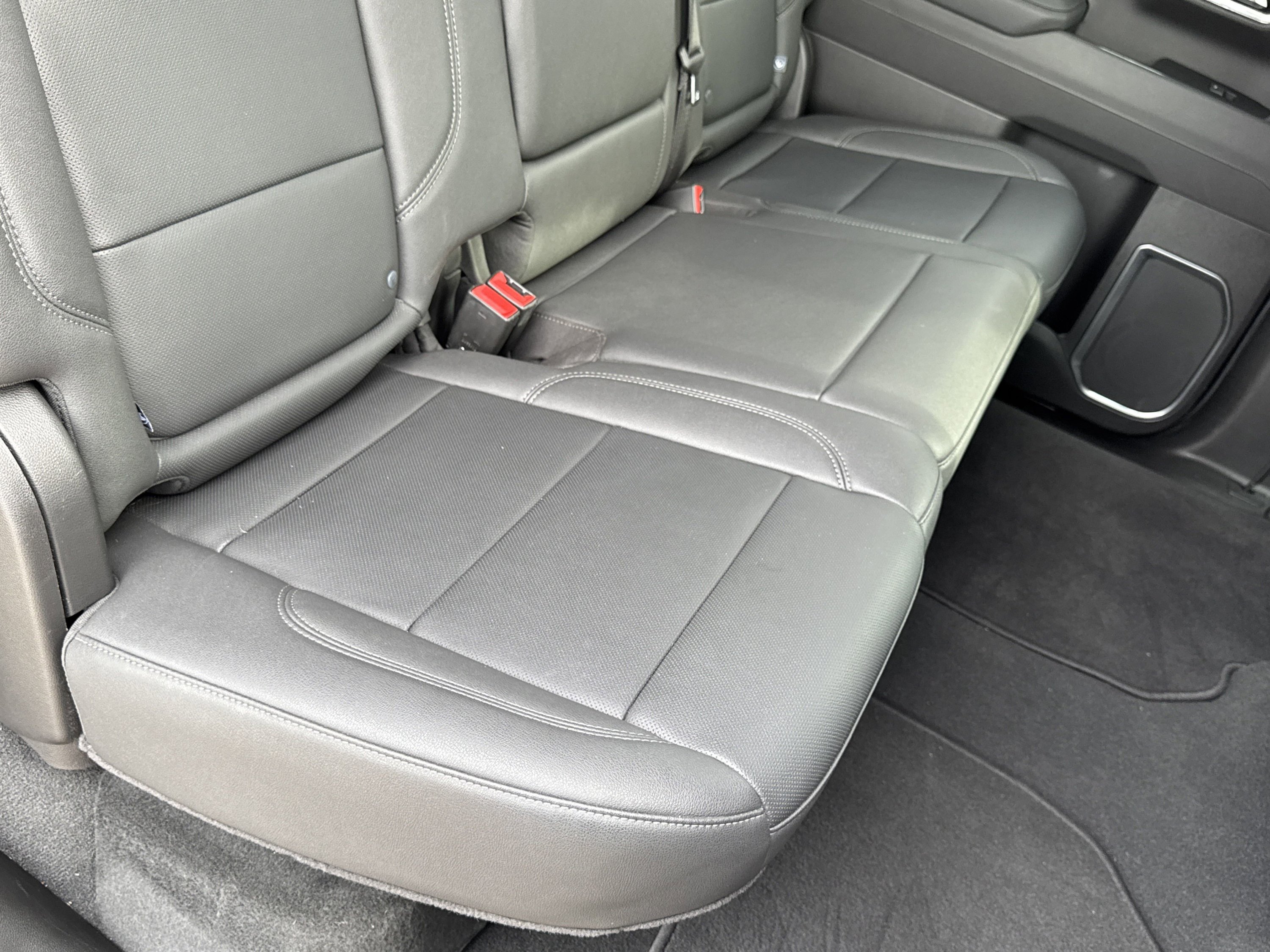 Used 2025 GMC Sierra 1500 SLT AWD/4WD image 37