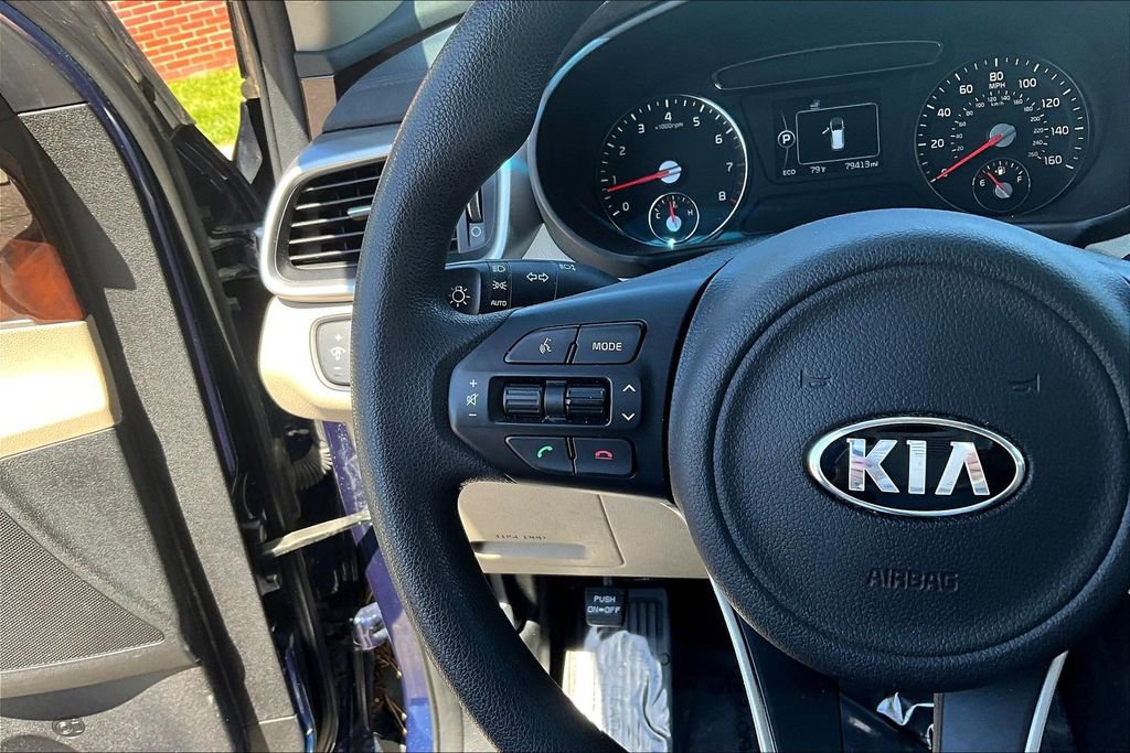 Used 2017 Kia Sorento AWD image 10