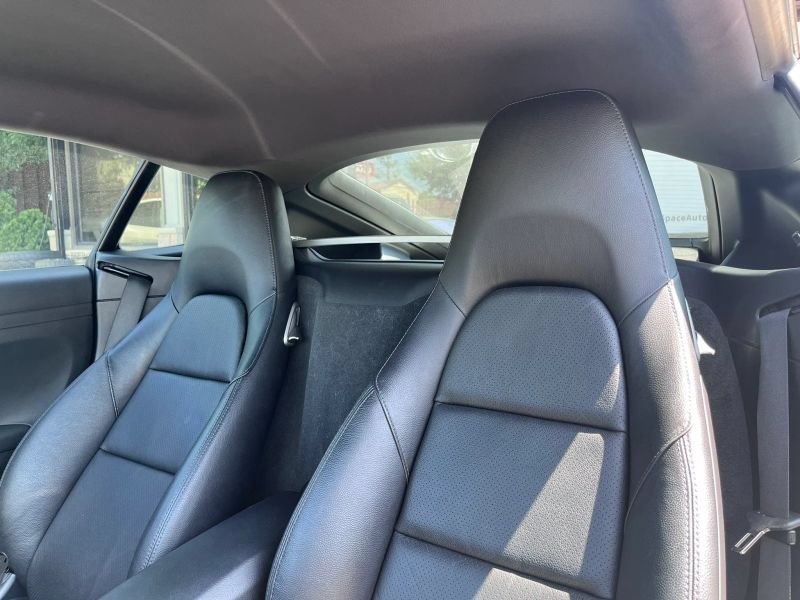 Used 2017 Porsche 718 Cayman RWD image 12