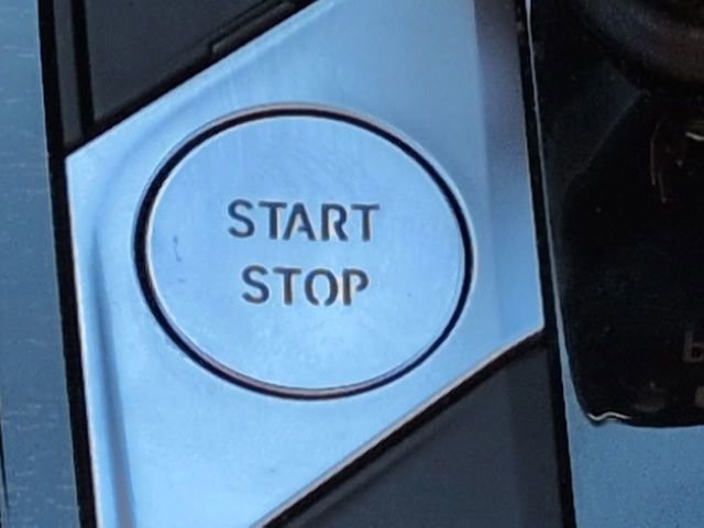 Used 2022 BMW 330e xDrive w/ Premium Package image 32