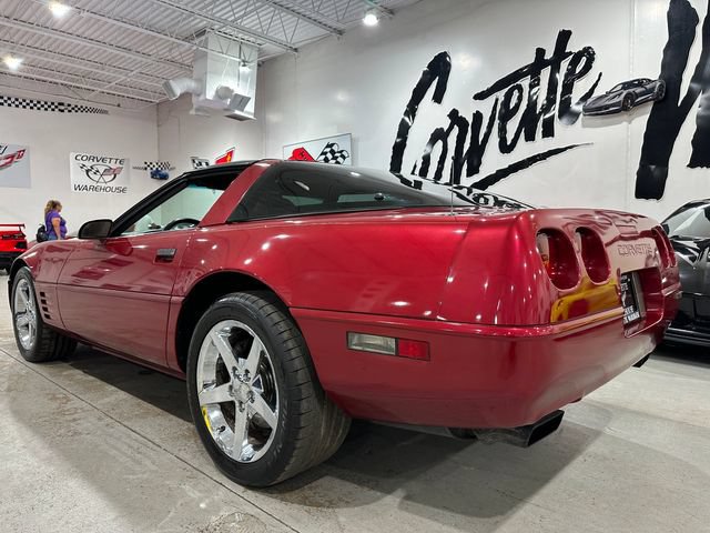 Used 1994 Chevrolet Corvette Coupe RWD image 28