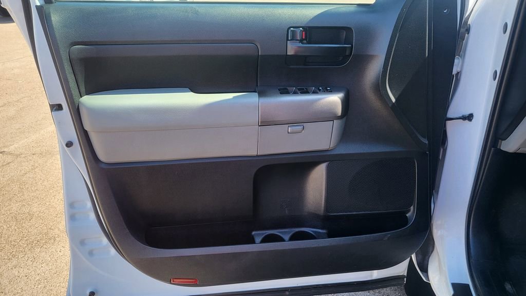 Used 2013 Toyota Tundra 4x4 Double Cab w/ SR5 Pkg image 23