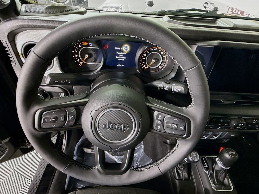 Used 2025 Jeep Wrangler Sport image 19