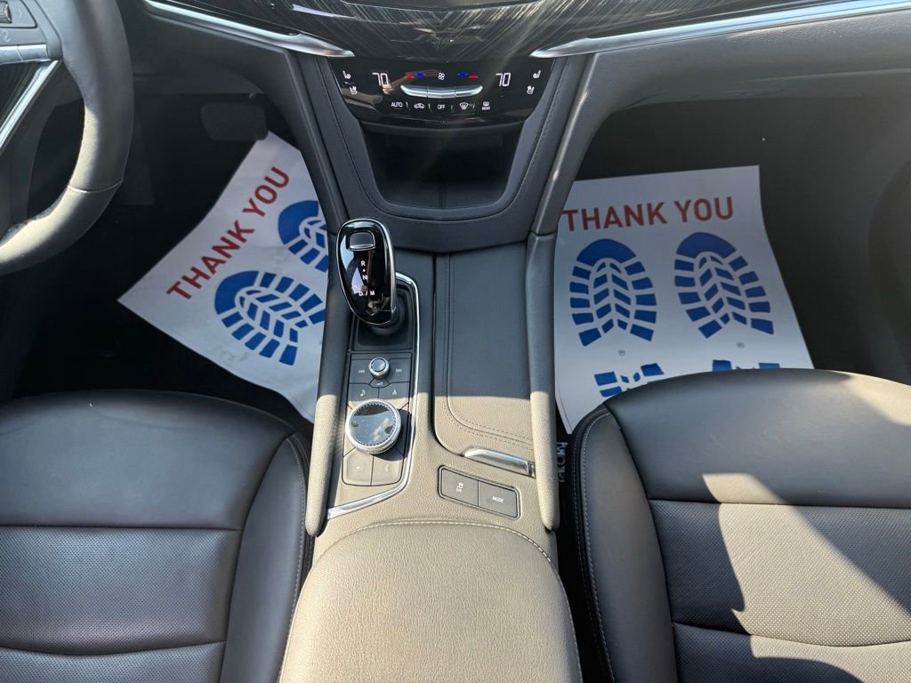 Certified 2025 Cadillac XT6 Premium Luxury image 17