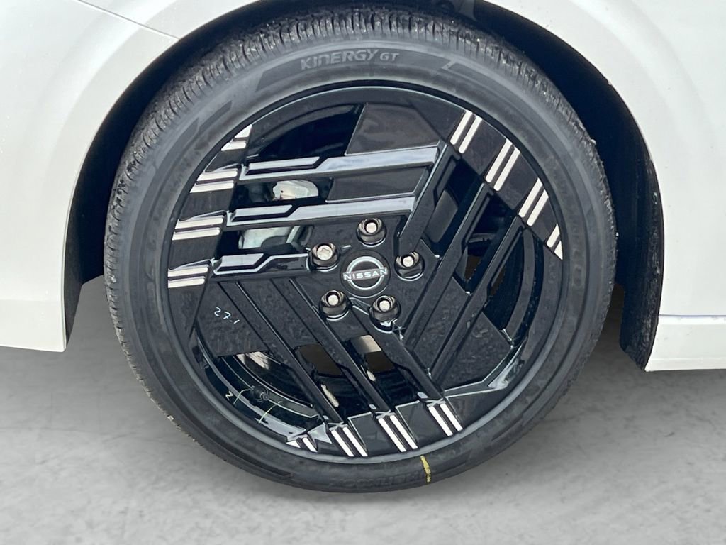 New 2026 Nissan Sentra SR FWD image 24