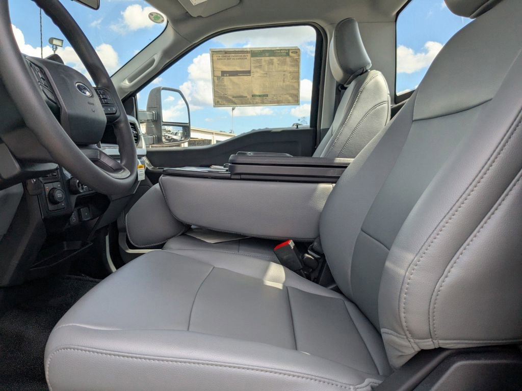 New 2024 Ford F450 XL image 18