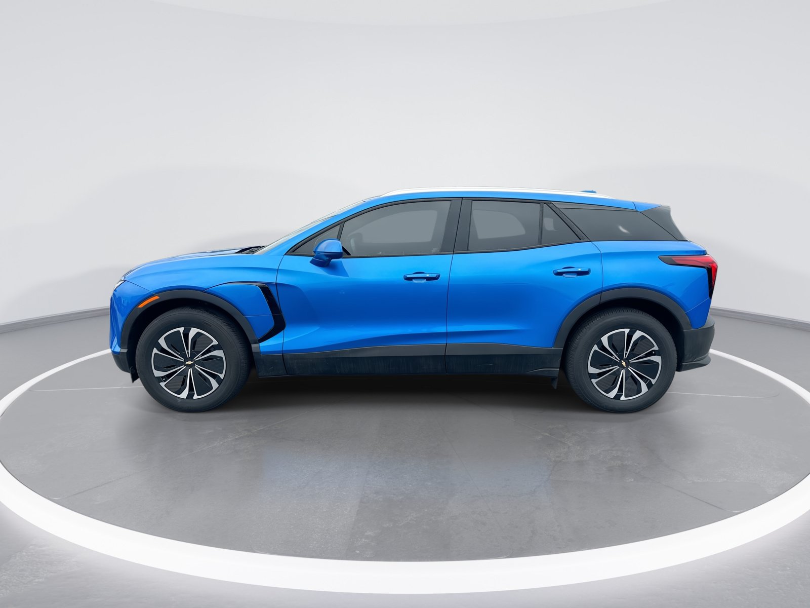 Used 2024 Chevrolet Blazer EV LT AWD/4WD image 6