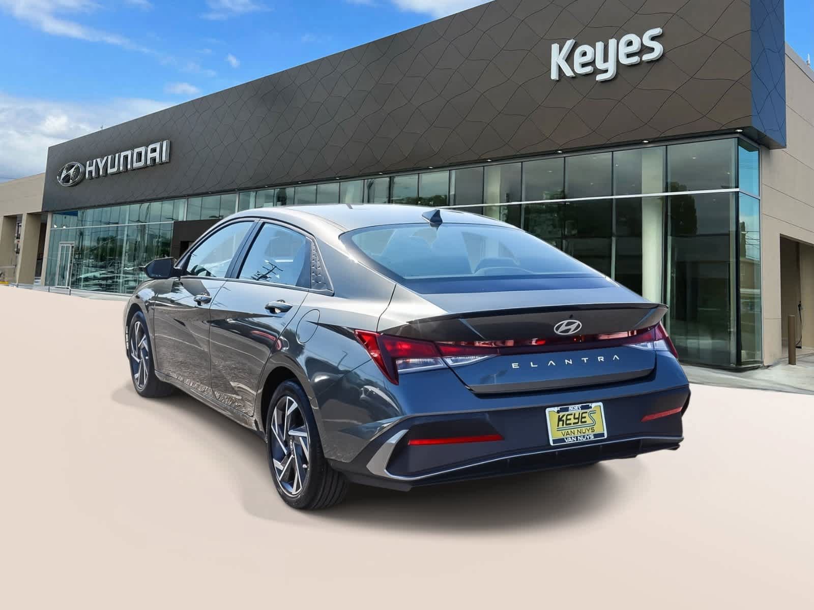 Certified 2025 Hyundai Elantra Sport w/ Cargo Package FWD image 7