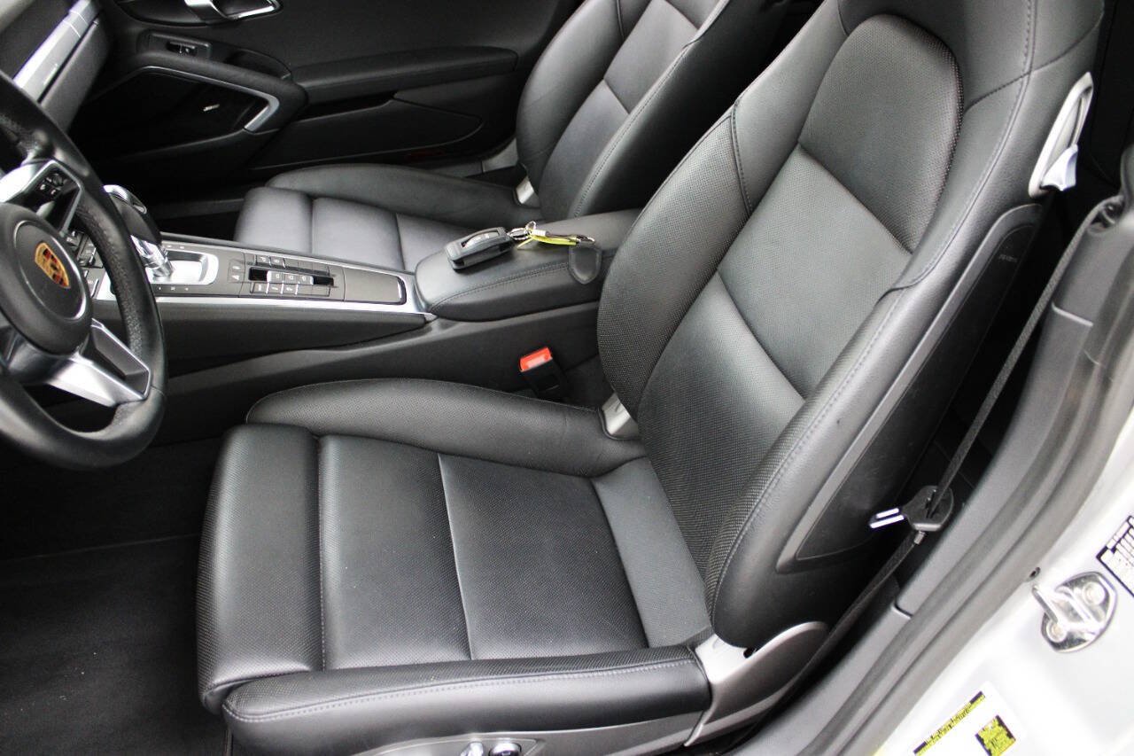 Used 2017 Porsche 911 Carrera image 28