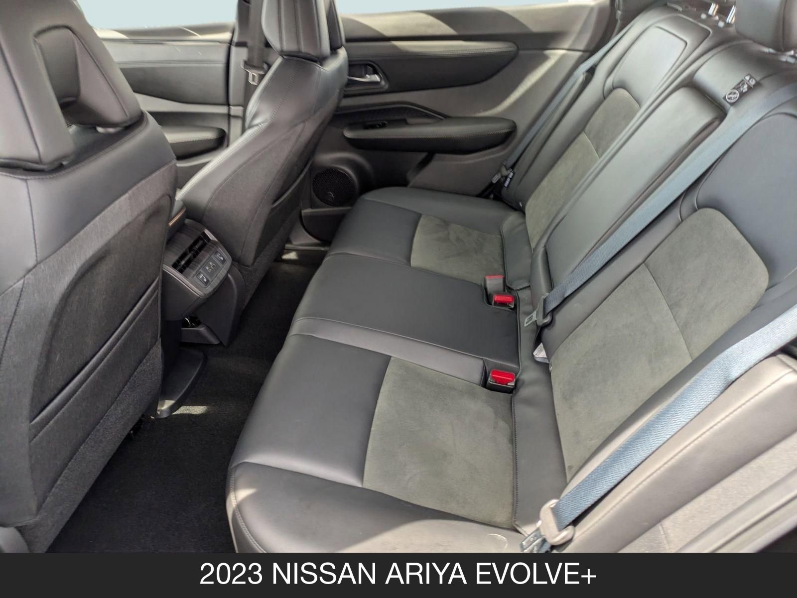 Used 2023 Nissan Ariya FWD image 15