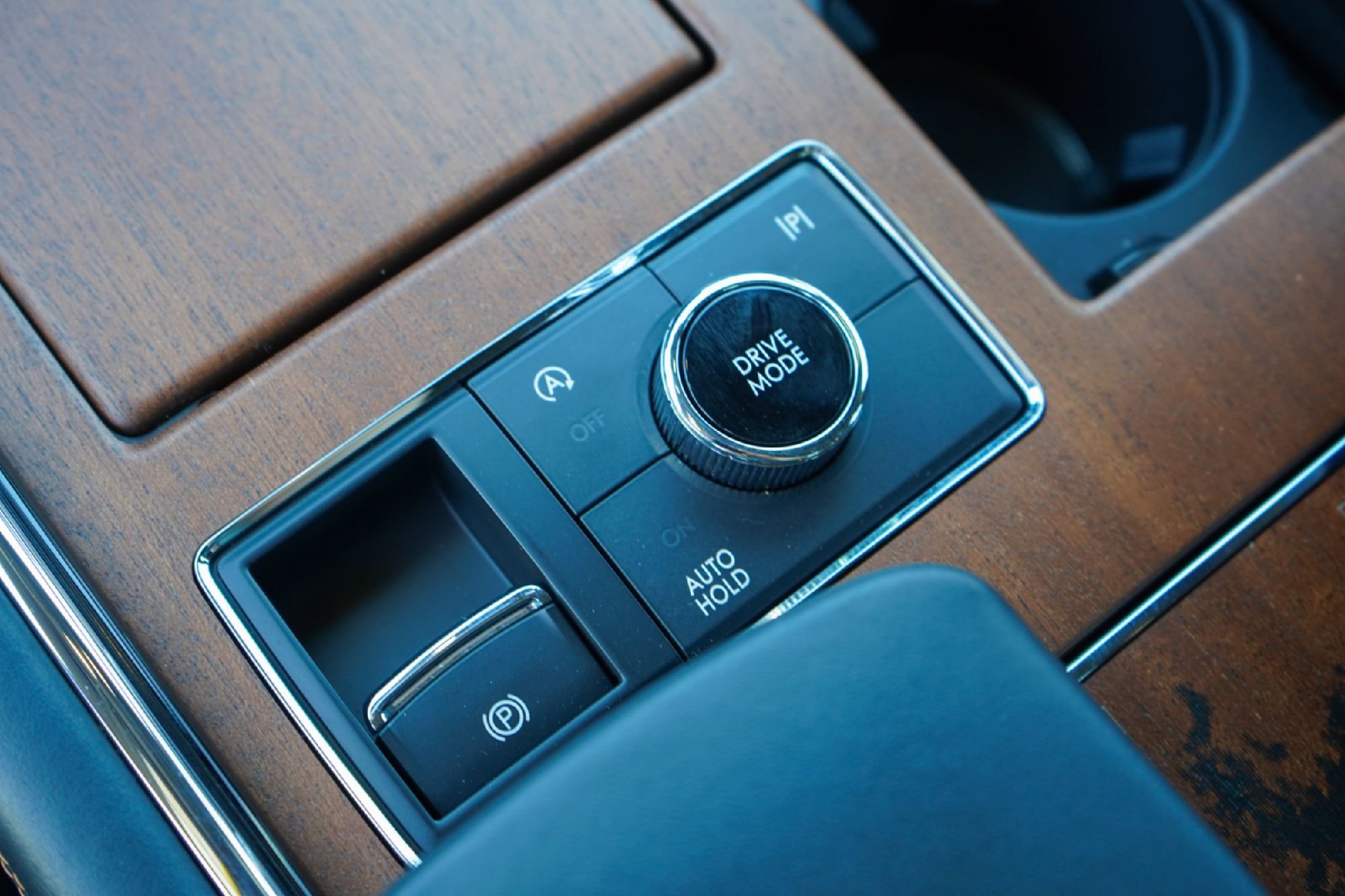 Used 2024 Lincoln Navigator Black Label image 13