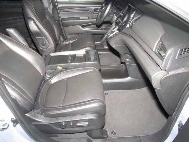 Certified 2023 Honda Odyssey Sport image 18