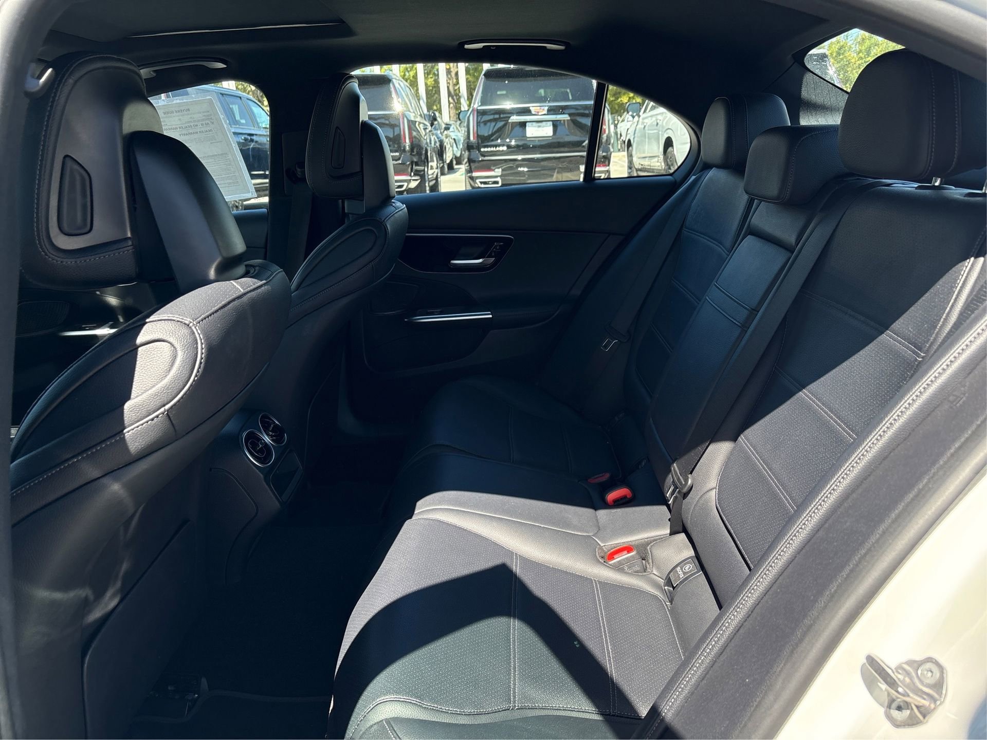 Used 2022 Mercedes-Benz C 300 Sedan image 10