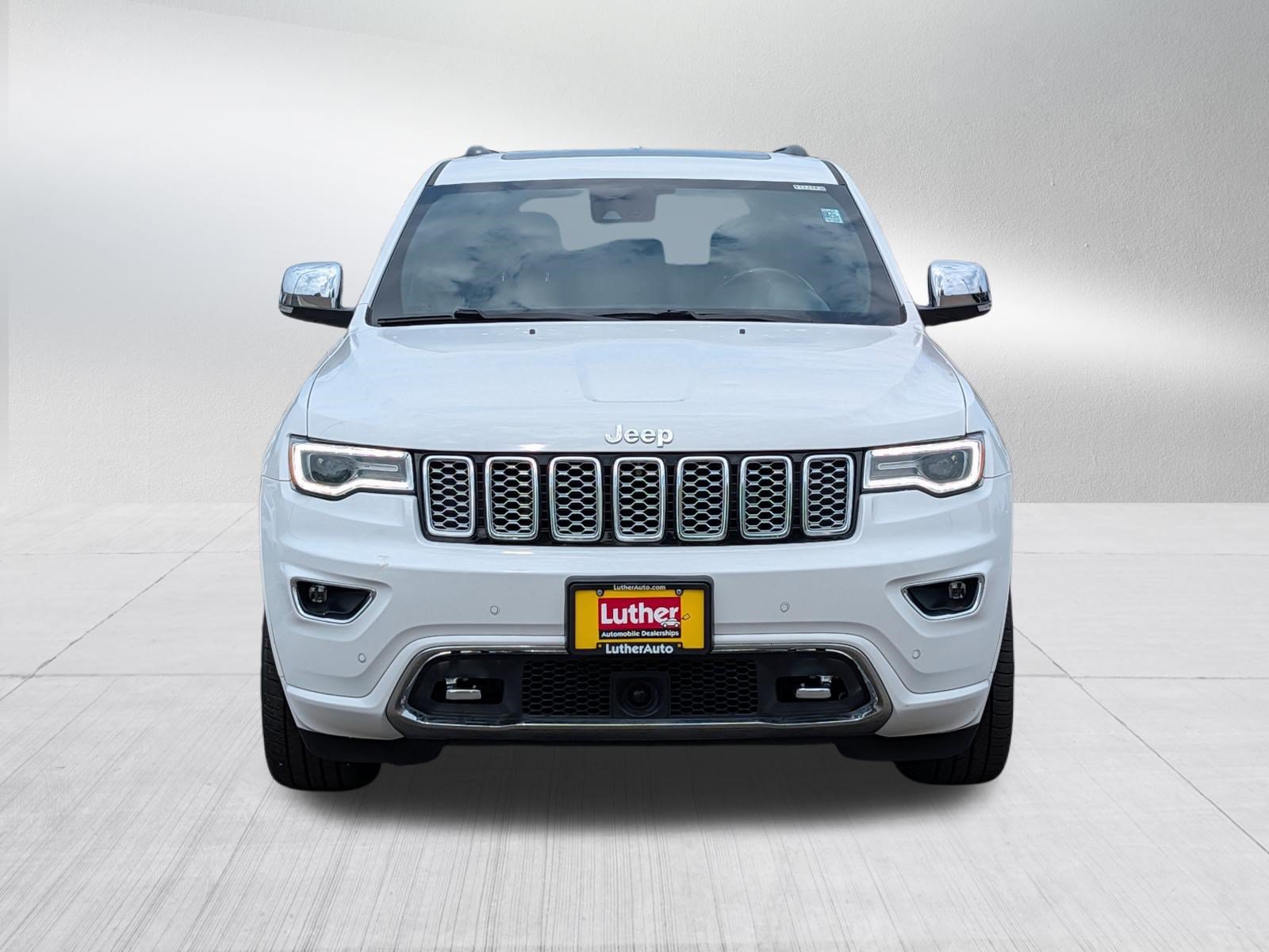 Used 2019 Jeep Grand Cherokee Overland AWD/4WD image 2
