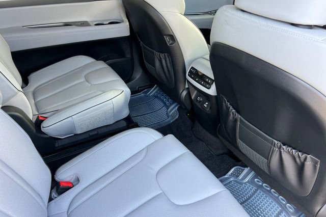 Used 2023 Hyundai Palisade SEL w/ Premium Package FWD image 19