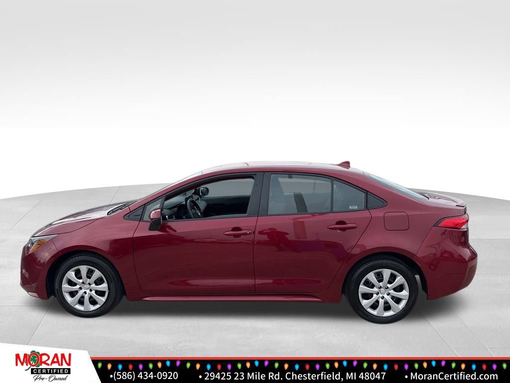 Used 2024 Toyota Corolla LE image 2