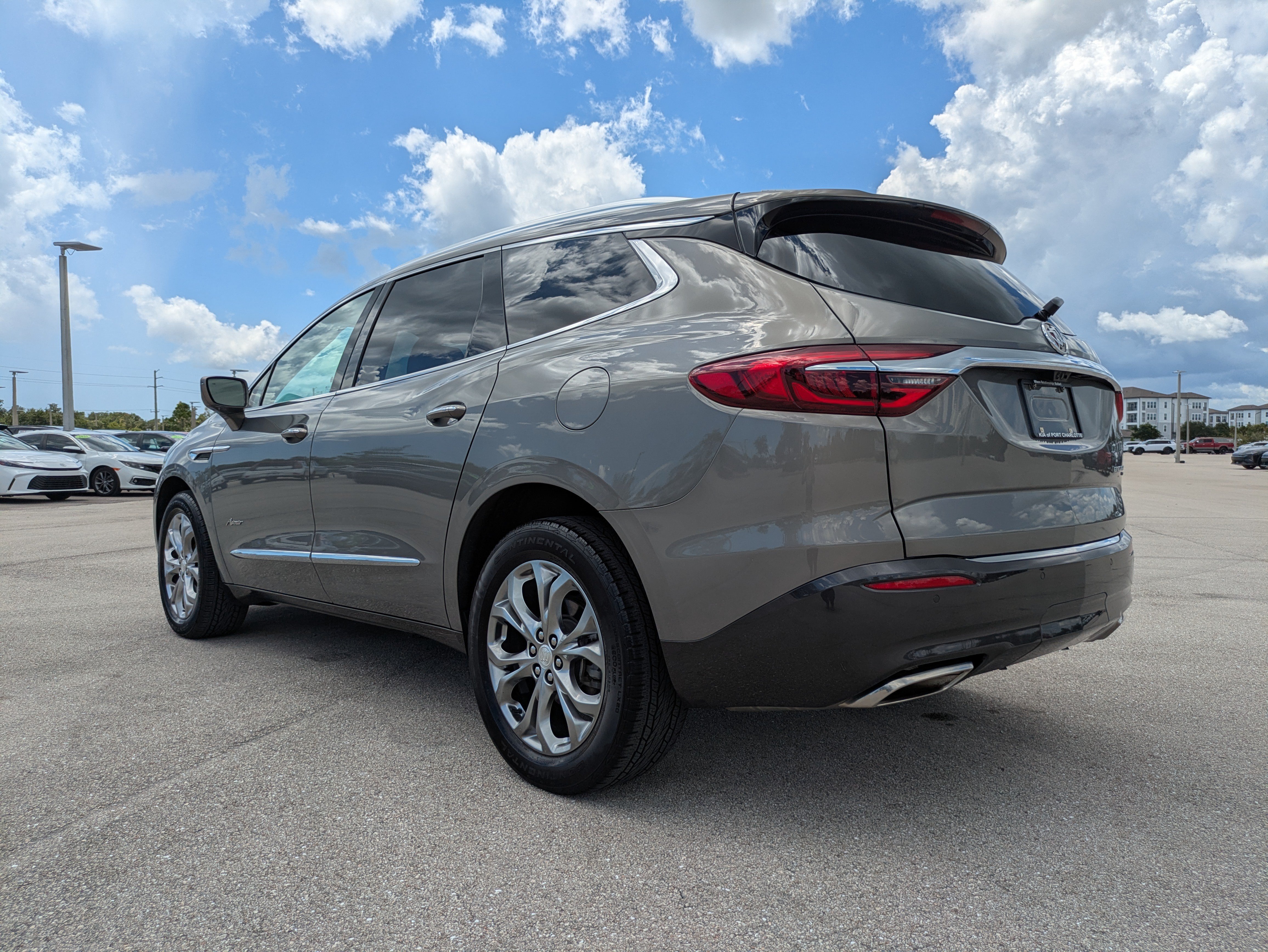 Used 2019 Buick Enclave Avenir w/ Avenir Technology Package AWD/4WD image 6
