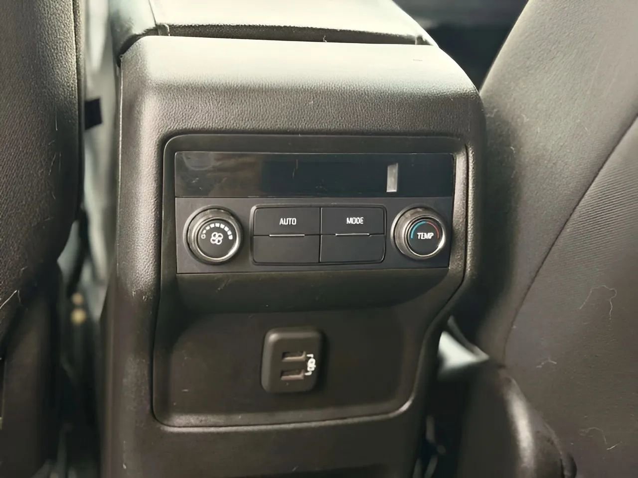 Used 2019 GMC Acadia SLE image 44