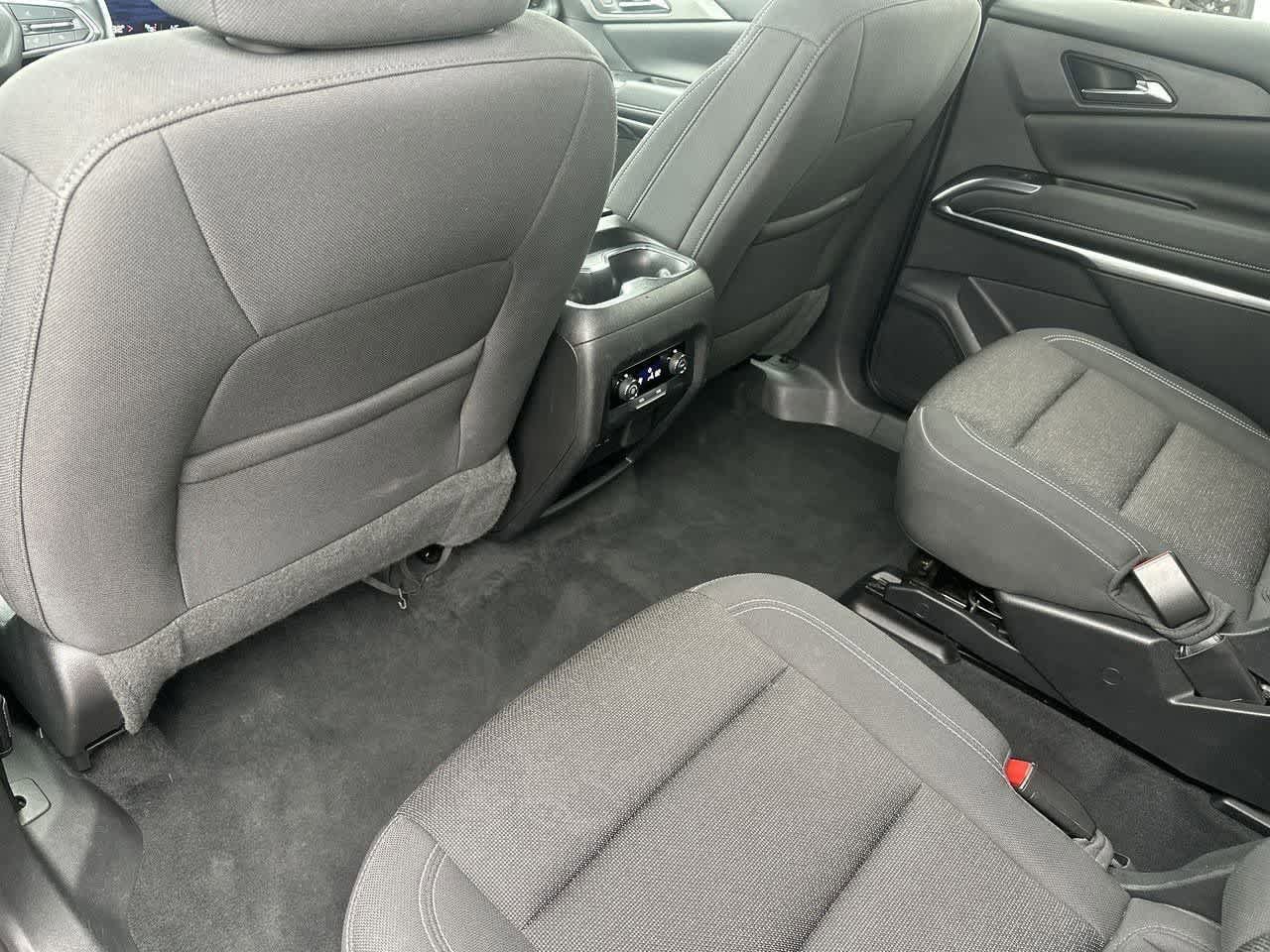 Used 2024 Chevrolet Traverse LT AWD/4WD image 18