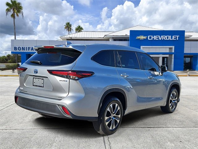 Used 2024 Toyota Highlander XLE image 4