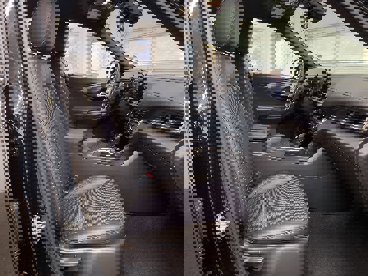 Used 2024 Buick Envista Preferred image 18