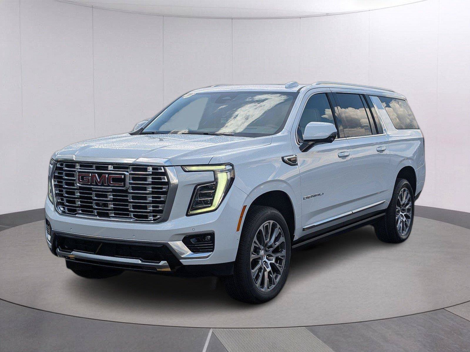 New 2026 GMC Yukon XL Denali w/ Sun & Power Step Package