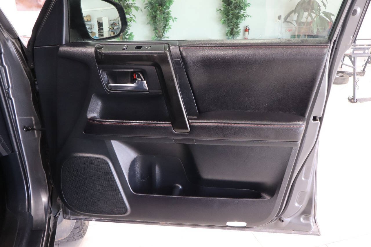 Used 2015 Toyota 4Runner Trail AWD/4WD image 24