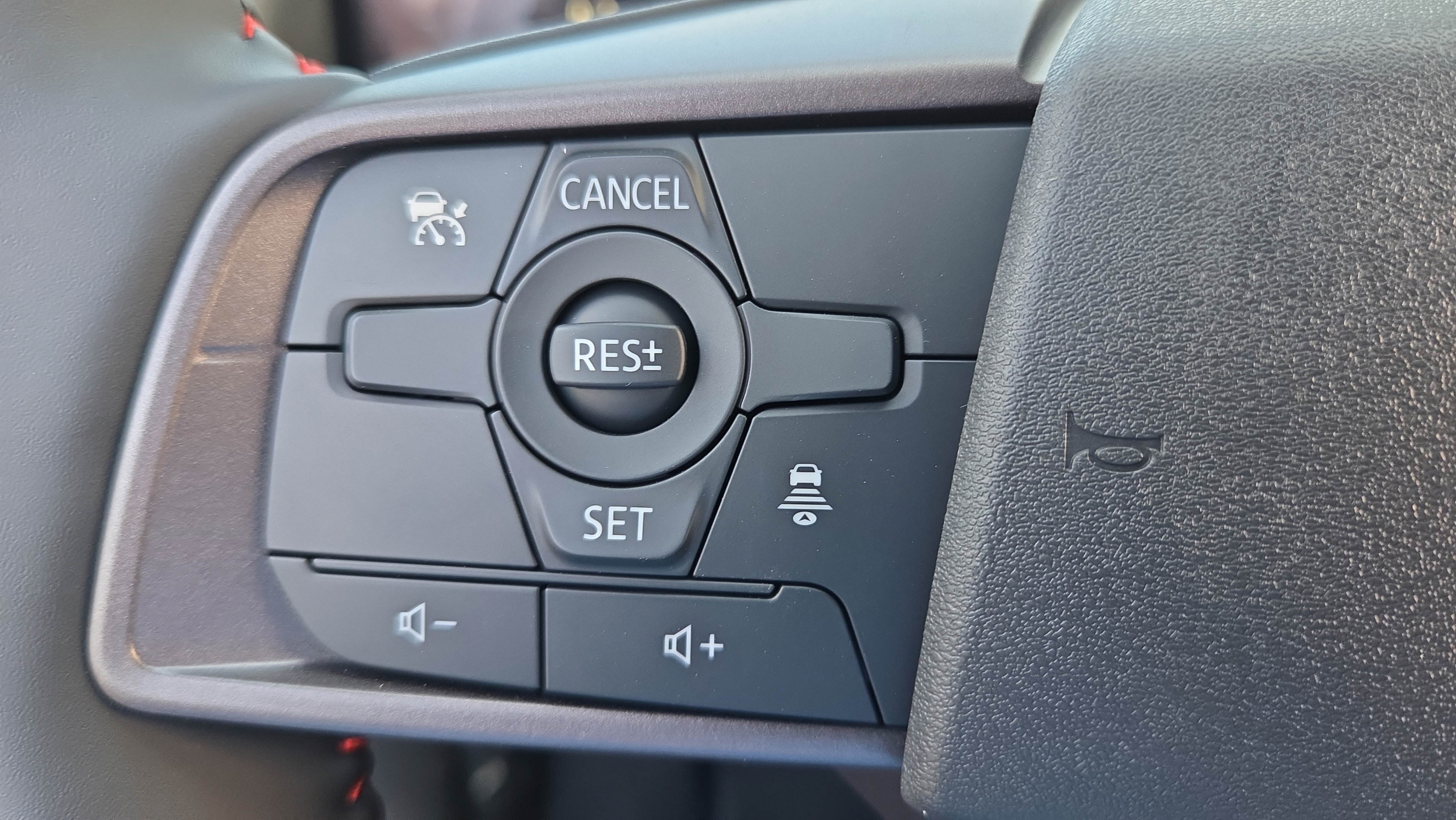 New 2027 Nissan Sentra SR w/ Floor Mat Package FWD image 29