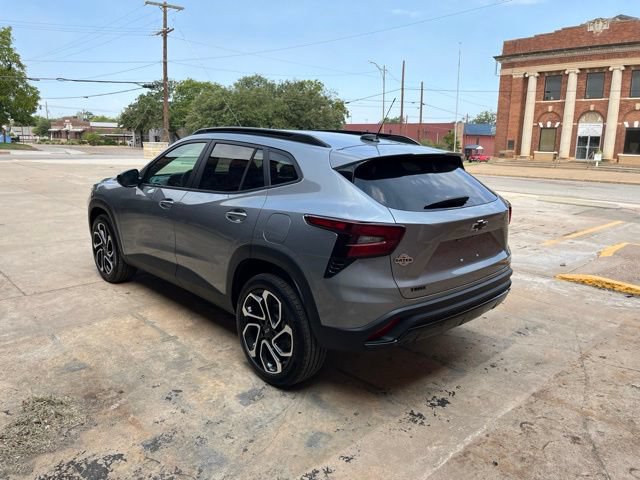 New 2026 Chevrolet Trax RS w/ Driver Confidence Package FWD image 5