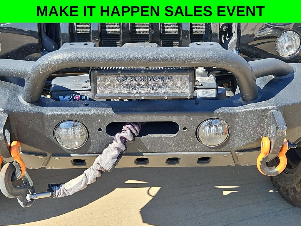 Used 2015 Jeep Wrangler Unlimited Sahara w/ Dual Top Group AWD/4WD image 6