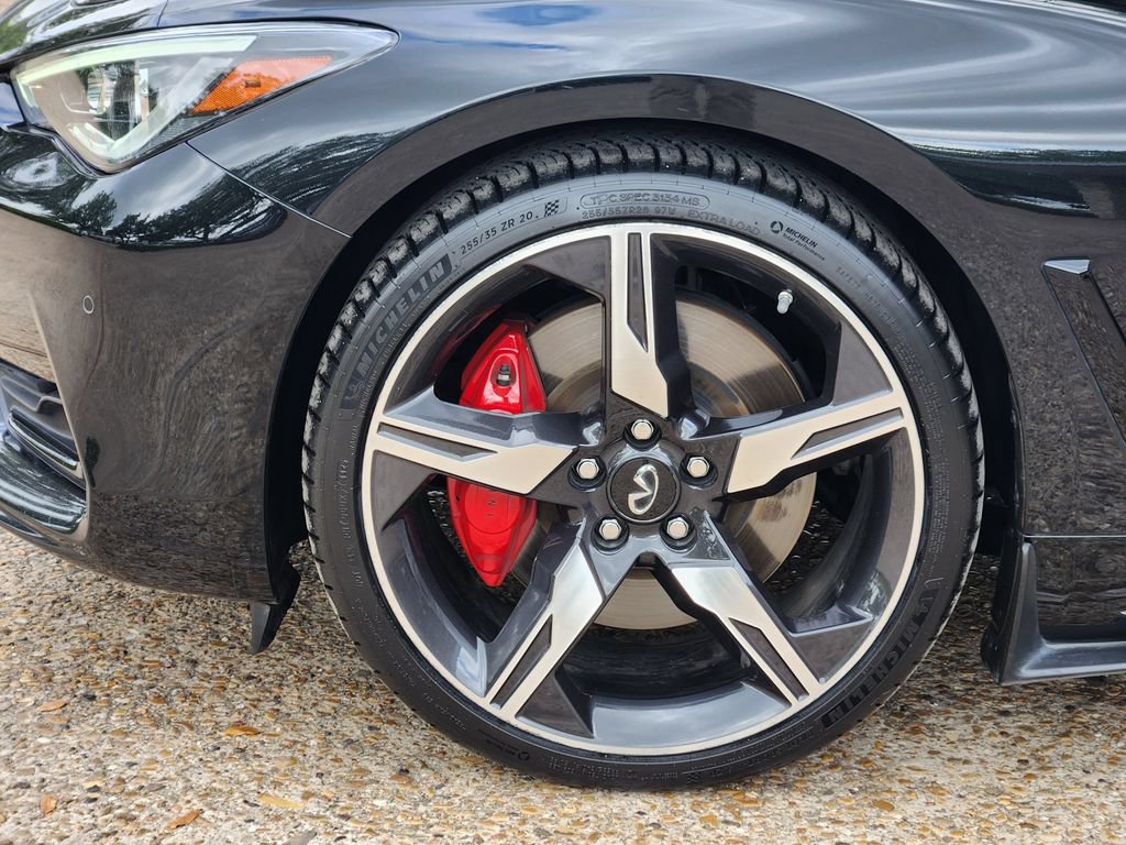 Used 2022 INFINITI Q60 Red Sport 400 AWD/4WD image 10