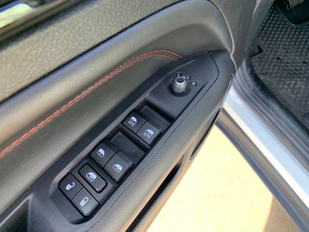 Used 2024 Jeep Compass Trailhawk AWD/4WD image 13