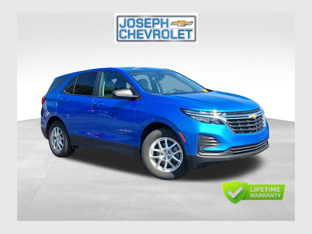 Used 2024 Chevrolet Equinox LS w/ LS Convenience Package FWD image 1