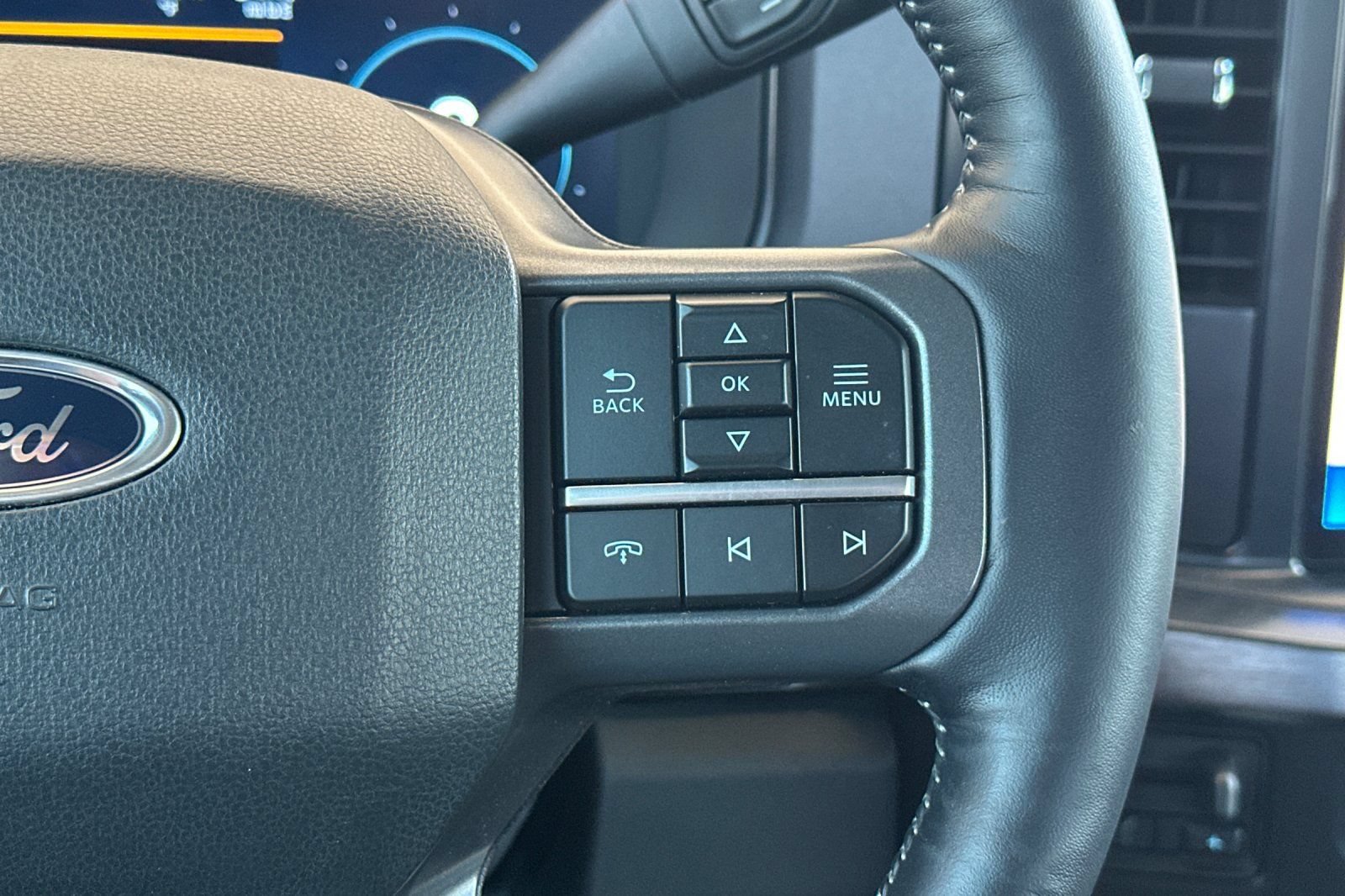 Used 2024 Ford F250 Lariat w/ FX4 Off-Road Package AWD/4WD image 33