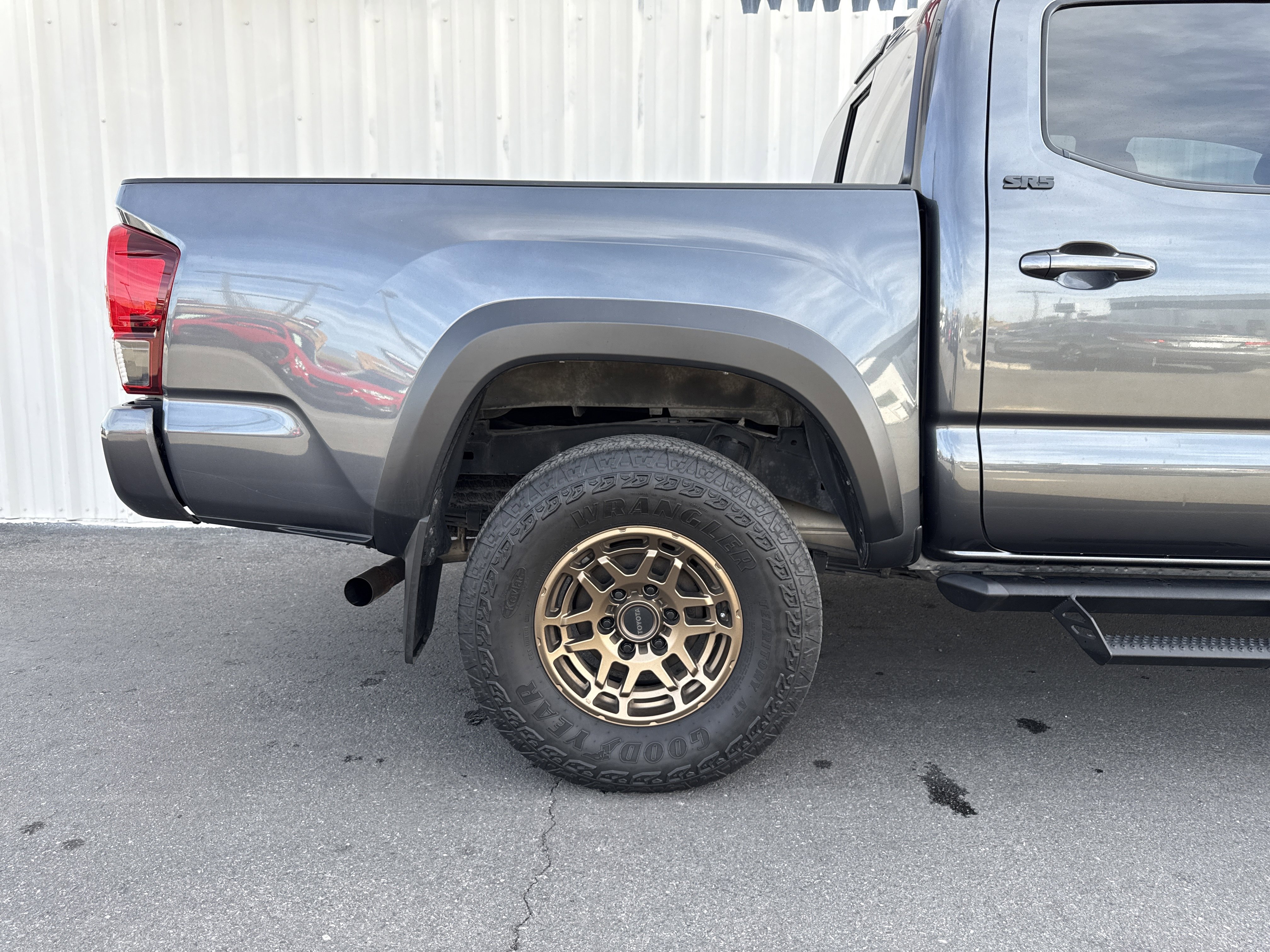 Used 2023 Toyota Tacoma 4x4 Double Cab w/ Trail Edition image 33