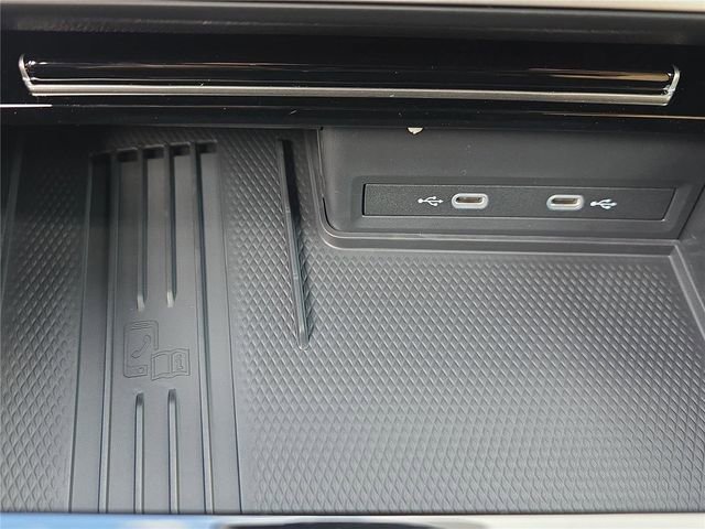 New 2026 Volkswagen Atlas Cross Sport SEL image 21