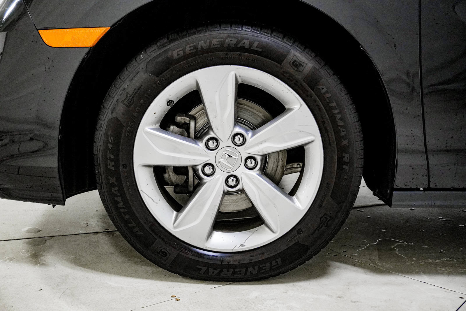 Used 2018 Honda Odyssey EX-L image 17