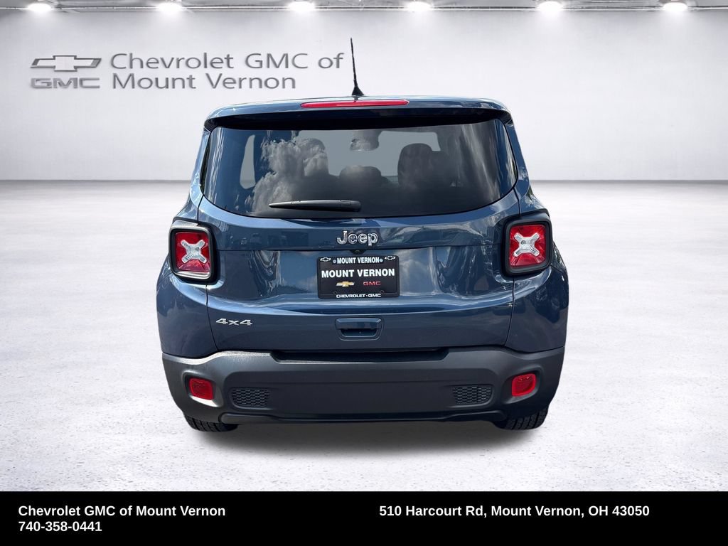 Used 2023 Jeep Renegade Latitude AWD/4WD image 4