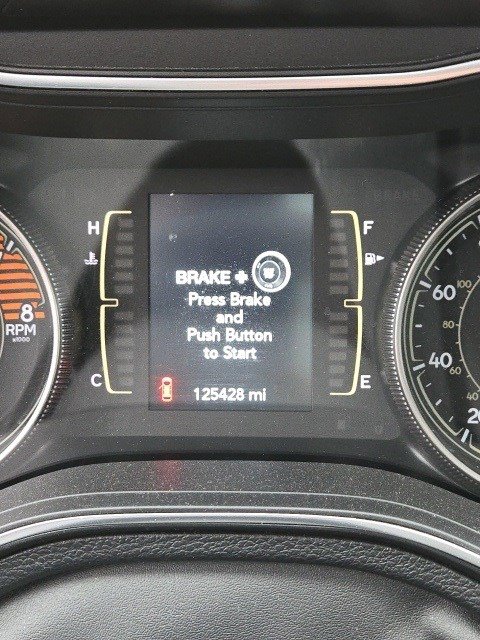 Used 2019 Jeep Cherokee Latitude Plus w/ Comfort/Convenience Group image 5