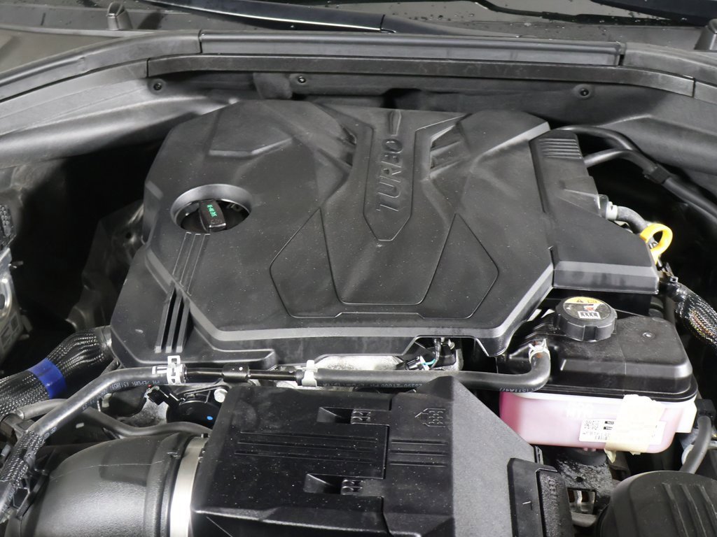 Used 2026 Genesis GV70 2.5T Select image 18