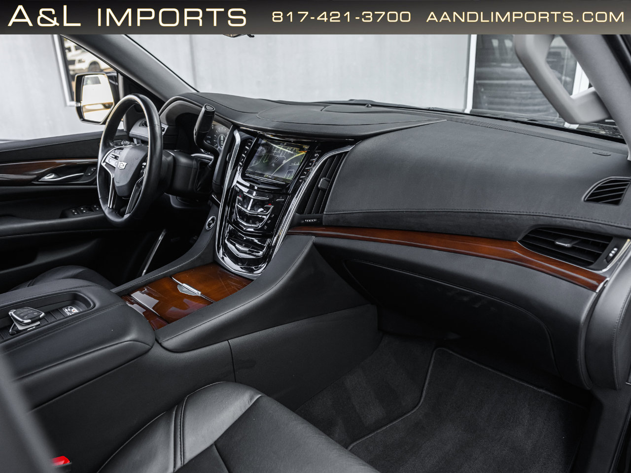 Used 2019 Cadillac Escalade Luxury AWD/4WD image 62