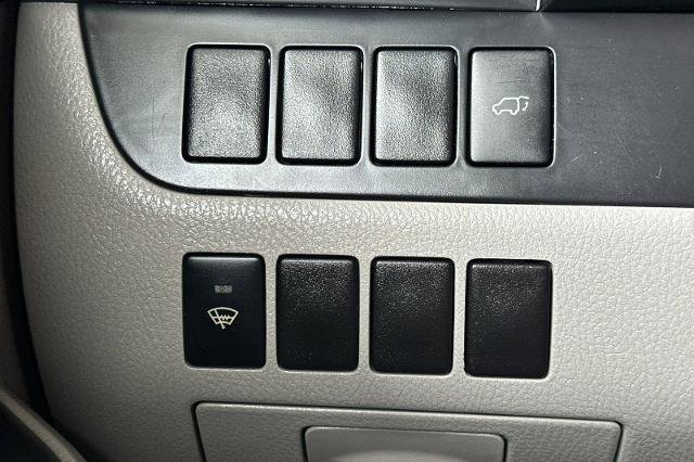 Used 2016 Toyota Highlander Plus w/ Preferred Accessory Package FWD image 35