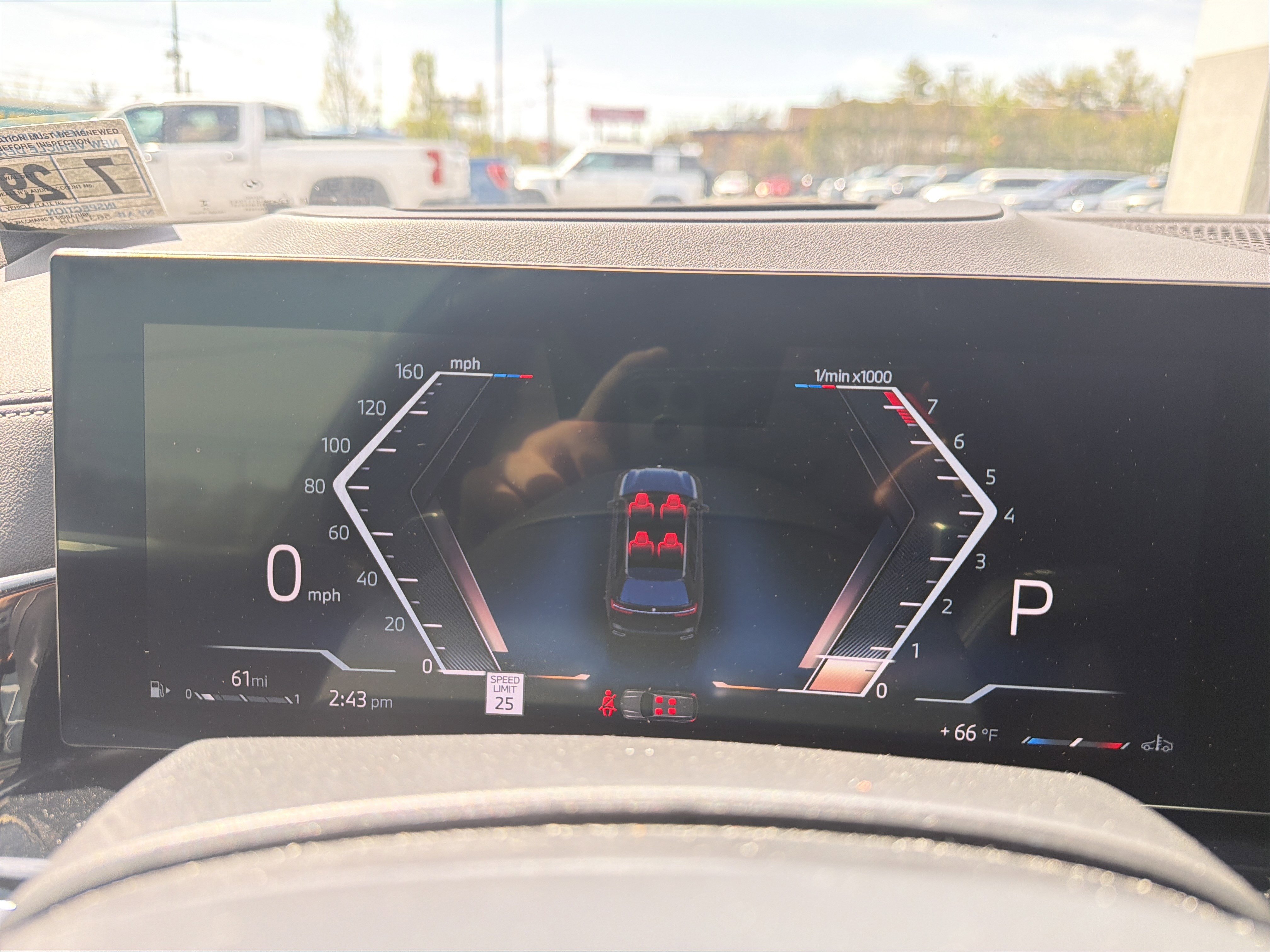 Used 2025 BMW X7 xDrive40i w/ Executive Package image 21