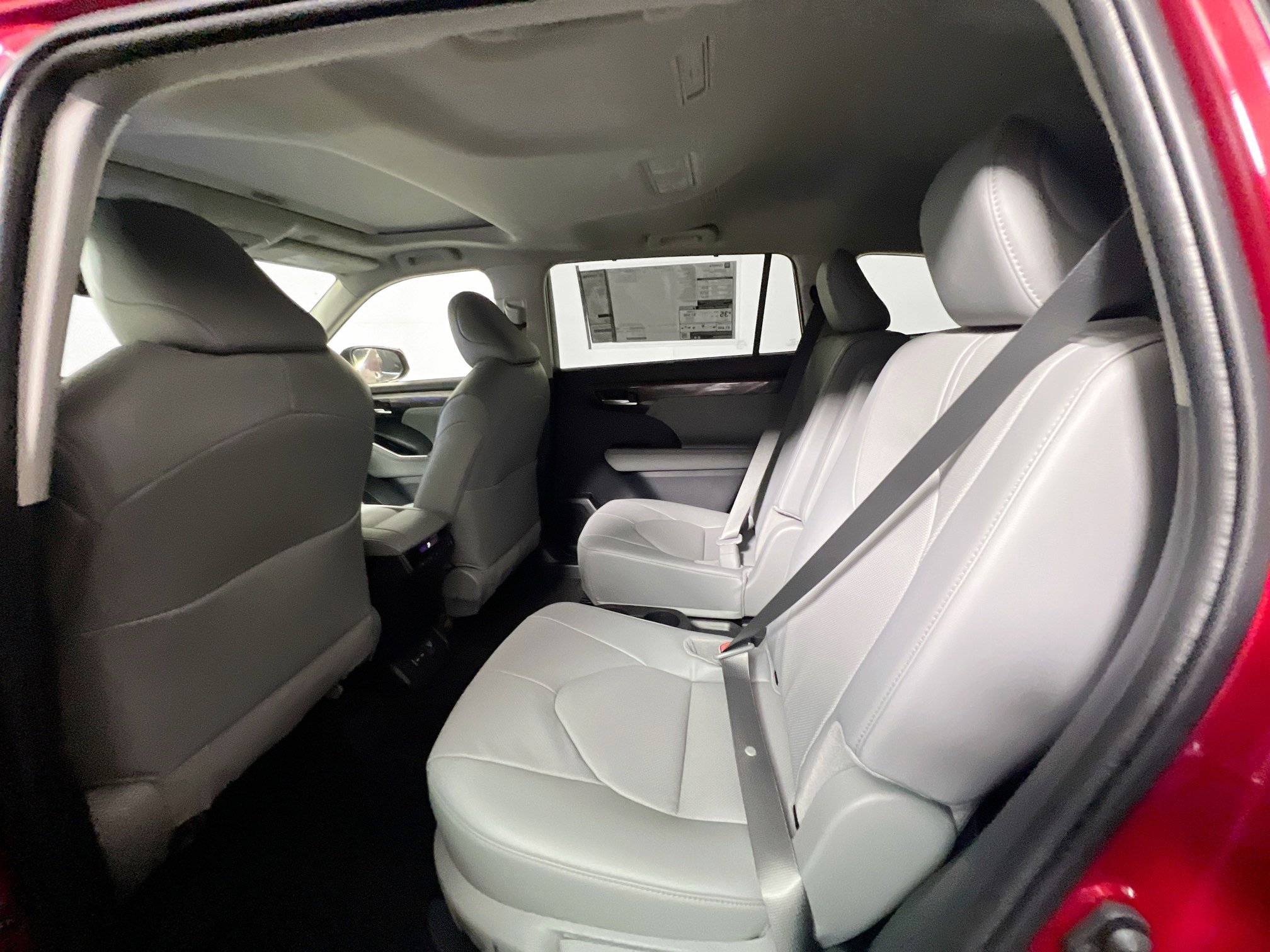 New 2026 Toyota Highlander Limited image 29